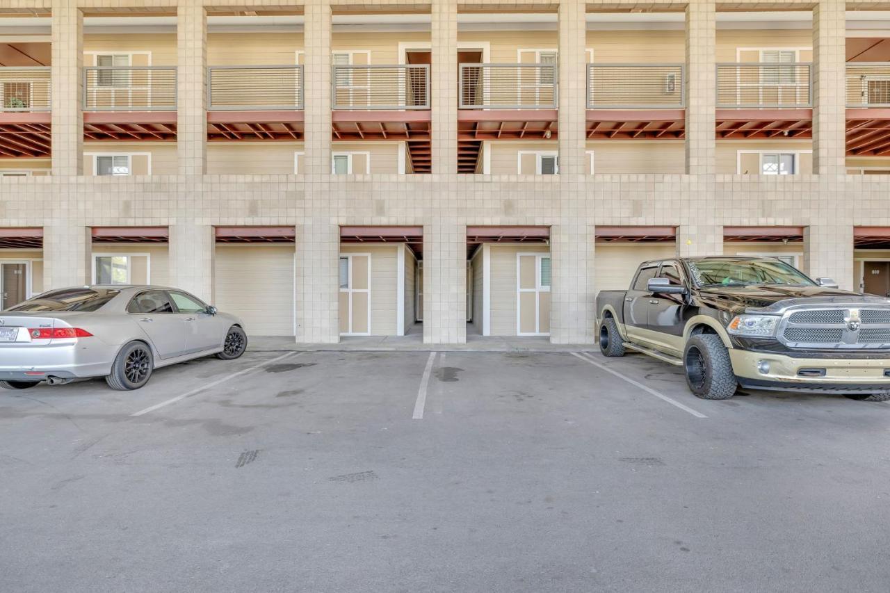 Apartment Nash Gold Private - 2bed, 2bath, Sleep 6, 25 Min Walk To Broadway And Attractions, Pool, Gym